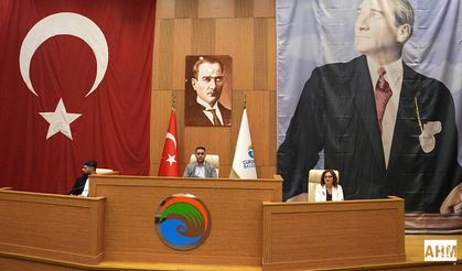 Çukurova Belediye Meclisinde CHP Tartışması: Siyasi Gerginlik Gündeme Damga Vurdu