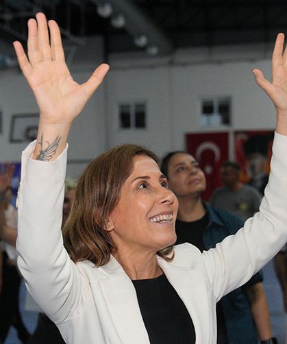 Seyhan Belediyesi, İşitme Engellilerle Sahada Buluştu