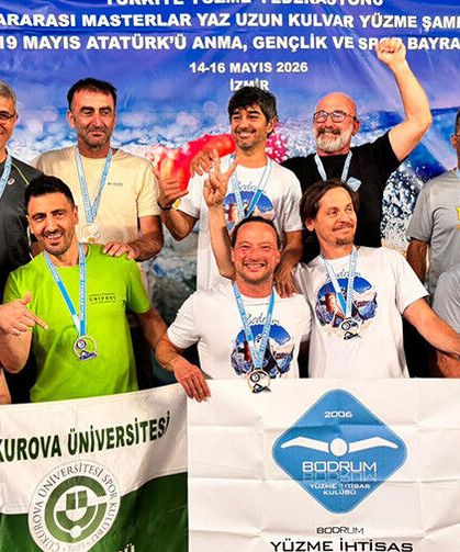 Masterlar Yüzme Şampiyonası’nda Madalya Kazanan Akademisyenlerden Rektör Beriş’e Ziyaret