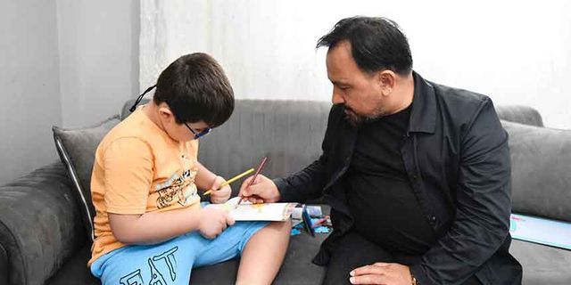 Başkan Uludağ, DMD Hastası Çocukları Unutmadı
