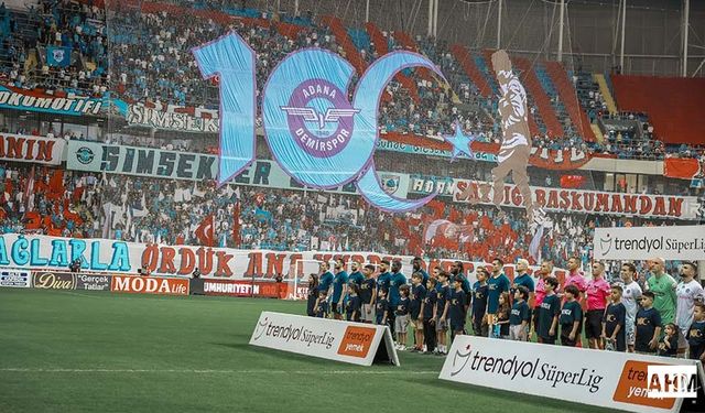 Adana Demirspor'dan Taraftarıyla Cumhuriyet İçin Vals! 3-0