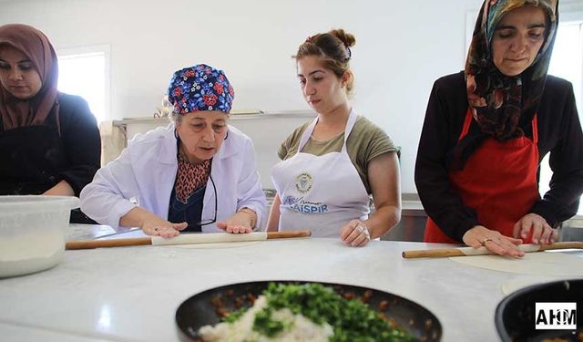 Yüreğir'de "Aile Destek Merkezi" İle Kadınlara Büyük Destek