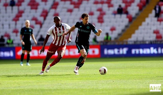 Adana Demirspor 1-1 Eriyor! Yoksa Sorun Kluivert'te Mi?