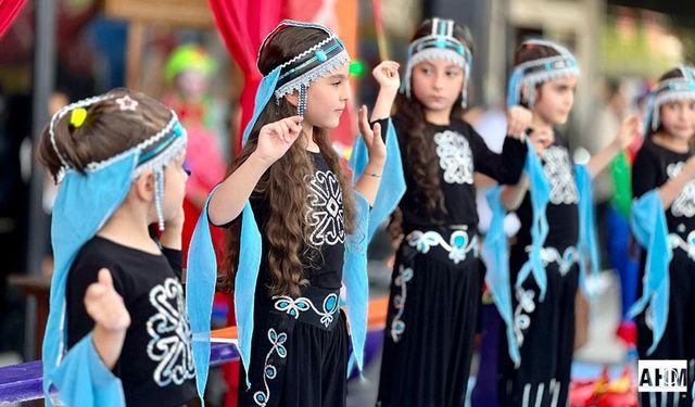 Seyhan Belediyesi Yaz Kursları Başladı: Çocuklar Hem Eğleniyor Hem De Yetenek