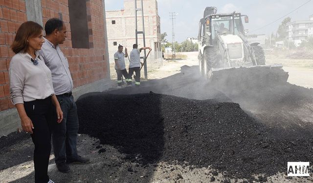 Başkan Oya Tekin Sokak Sokak Gezdi, Seyhanlıları Dinledi