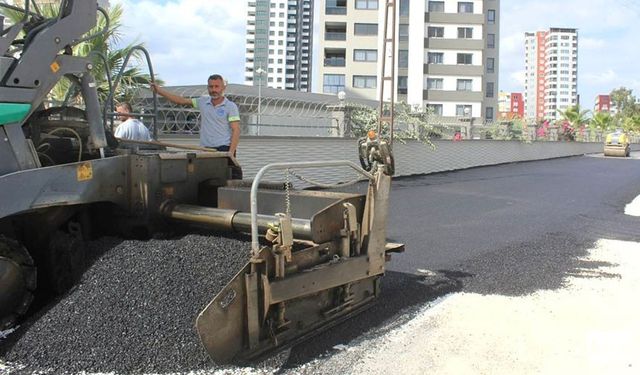 Seyhan Belediyesi Gürselpaşa’da Yol Çalışmalarına Devam Ediyor