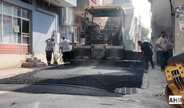 Seyhan'da Asfalt Çalışmaları Hız Kesmeden Devam Ediyor