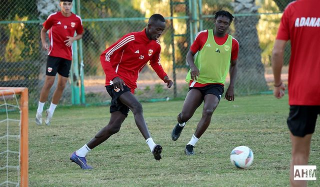 Adanaspor'da Teknik Direktör Yusuf Şimşek İlk Antrenmanına Çıktı