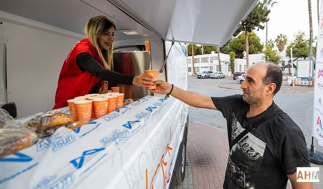 Mersin Büyükşehir'den Vatandaşa Sabah Çorbası Hizmeti