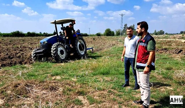 Adana’da Meralar Islah Ediliyor: Yem Bitkisi Ekimi Yapıldı