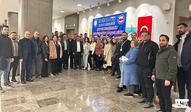 Adana’da Ebe ve Hemşirelerin Sorunları Çalıştayda Masaya Yatırıldı