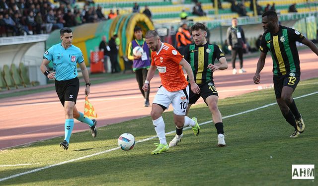 Kritik Galibiyet: Adanaspor Şanlıurfaspor'u 2-1'le Geçti