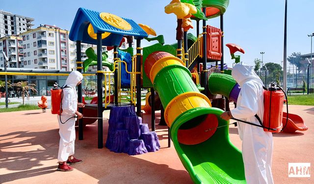 Ceyhan’ın Parkları 23 Nisan’a Işıl Işıl Hazırlandı