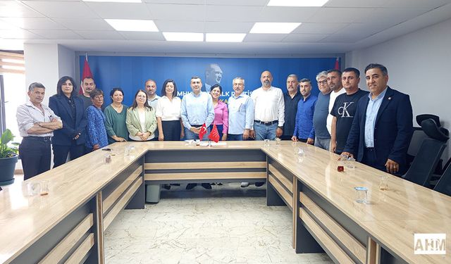 Yeşilyurt Mahallesi’nde İmza Kampanyası ve Mahalle Çalışmaları Değerlendirildi