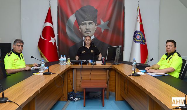 İl Emniyet Müdürü Arıkan, Bayram Öncesi Trafik Tedbirleri Toplantısına Katıldı