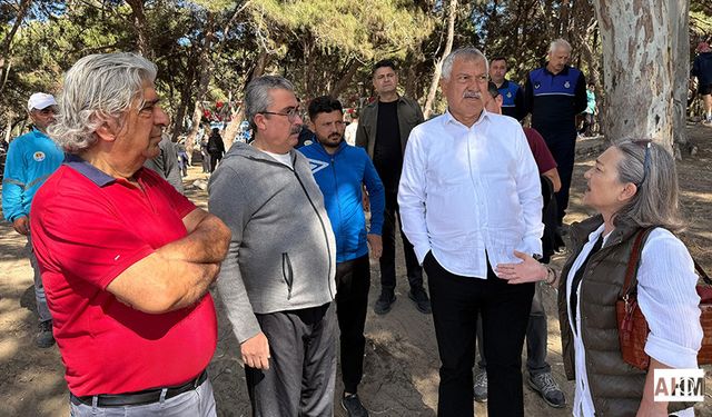 Başkan Zeydan Karalar, Gençlik Kampında Öğrencilerle Buluştu