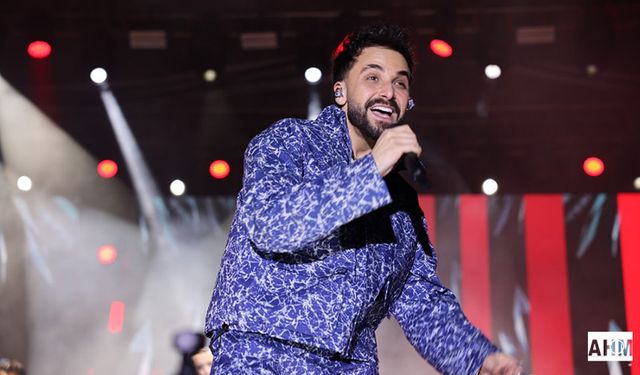 Pozantı’da SEFO Konserini 20 Bin Kişi İzledi