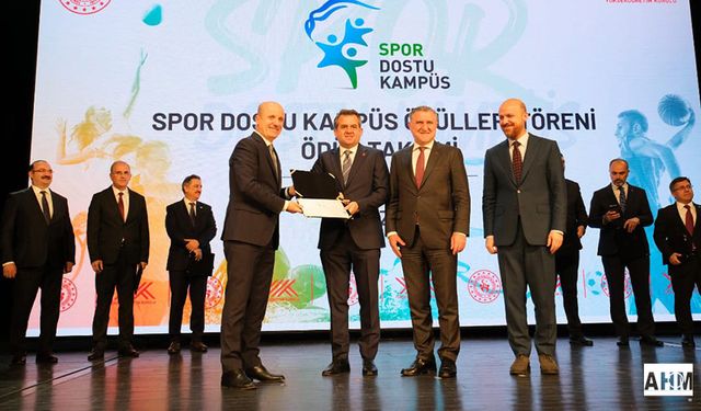 Çukurova Üniversitesi “Spor Dostu Kampüs” Ödülü Aldı