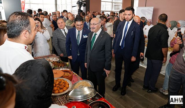Vali Köşger ‘Türk Mutfağı Haftası’nın Açılış Programına Katıldı