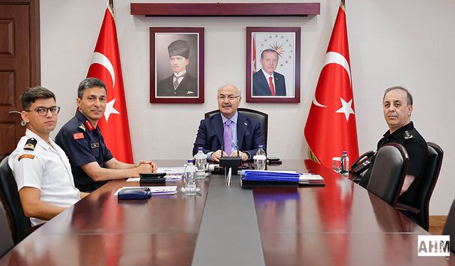 Vali Yavuz Selim Köşger, 81 İl Valisinin Katıldığı Video Konferans Toplantısına Katıldı