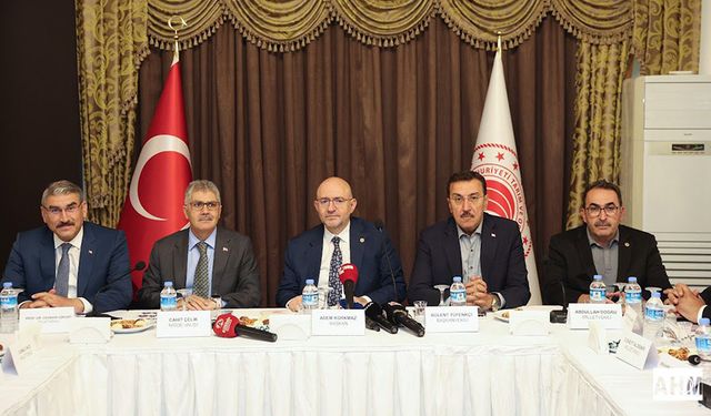 AK Parti Adana Milletvekili Abdullah Doğru, Zirai Don Brifingine Katıldı