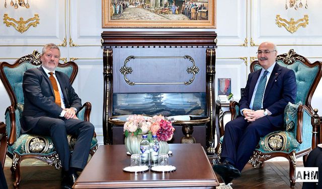Norveç Büyükelçisi Gaardner VVali Köşger'le...