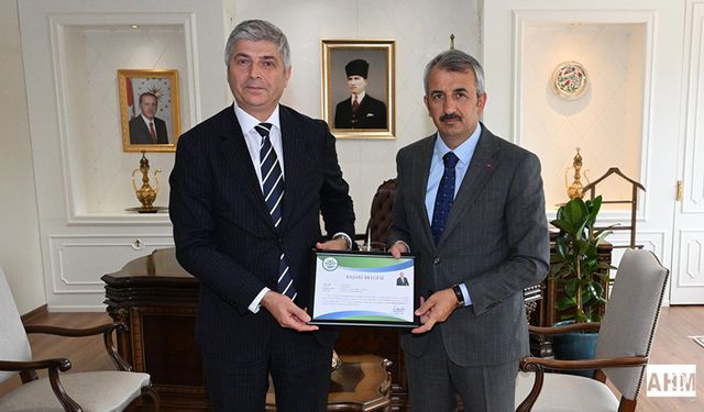 Atilla Bayazıt, Adana’ya Atanması Nedeniyle Vali Yunus Sezer’e Veda Etti