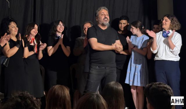 Hatay’ın Defne ilçesinde Tiyatro Salonu Talebi Gündeme Taşındı