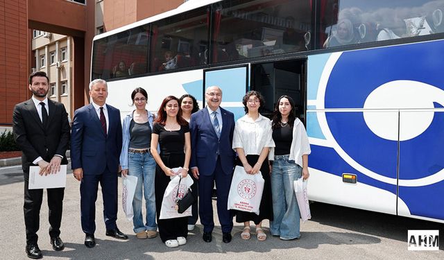 Adana'dan 40 Öğrenci "Medeniyet, Tarih ve Kültür" Kampında