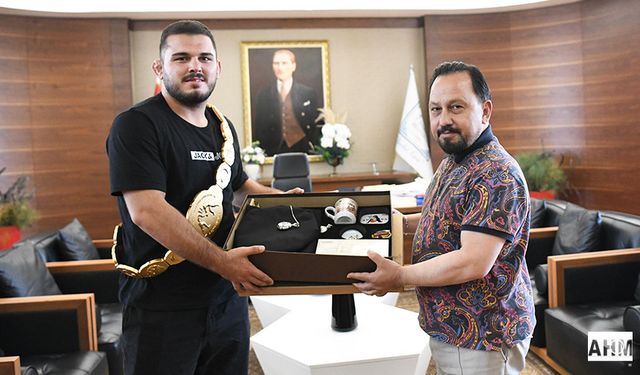 Kızıldağ Başpehlivanı Çelebi'den Başkan Uludağ'a Ziyaret