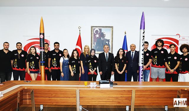 Rektör Sözen Öğrencileri, Teknofest Finallerine Uğurladı