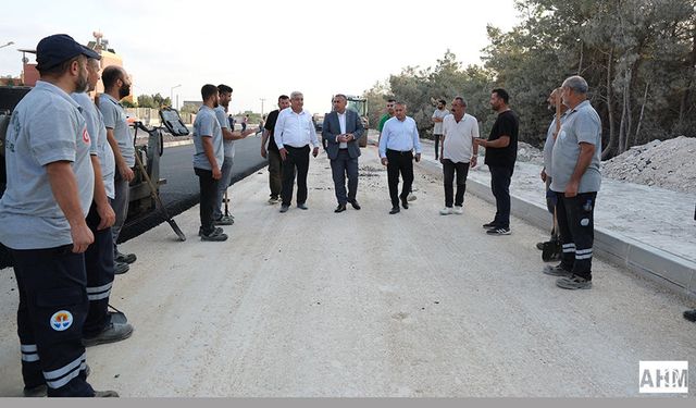 Büyükşehir Belediyesi Buruk TOKİ’de Asfalt Yenileme Çalışmalarını Sürdürüyor