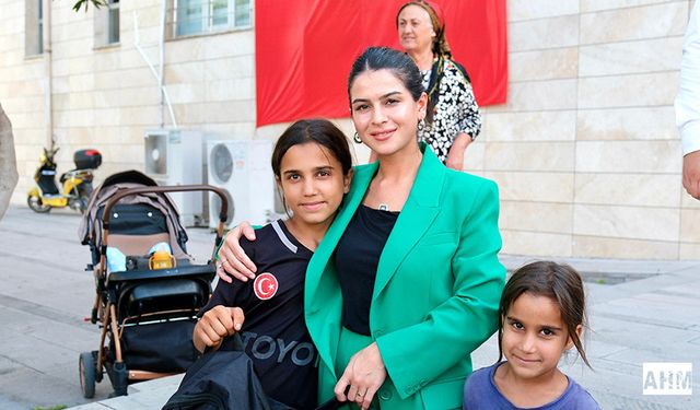 Ceyhan Belediyesi’nden 1000 Öğrenciye Çanta ve Kırtasiye Desteği