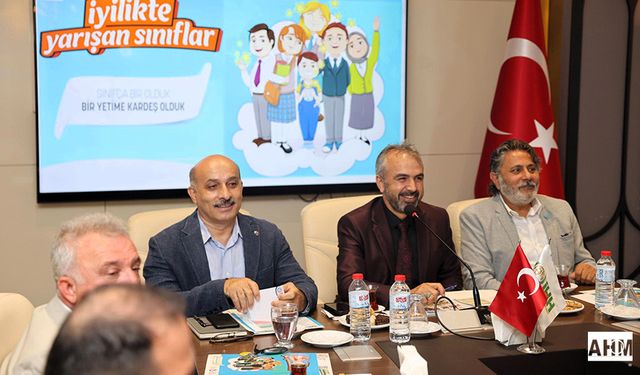 "İyilikle Yarışan Sınıflar" Projesi Adana'da Tanıtıldı