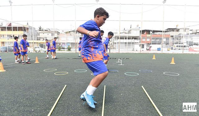 Seyhan Belediyesi Yaz Spor Okulları 2.500 Çocuğa Ulaştı