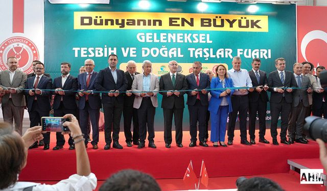 Adana’da Tesbih ve Doğal Taşlar Fuarı Ziyaretçilere Kapılarını Açtı