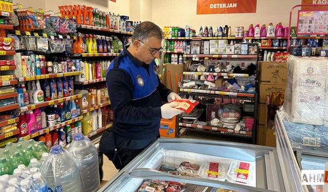 Ceyhan Belediyesi’nden Zincir Marketlere Sıkı Denetim