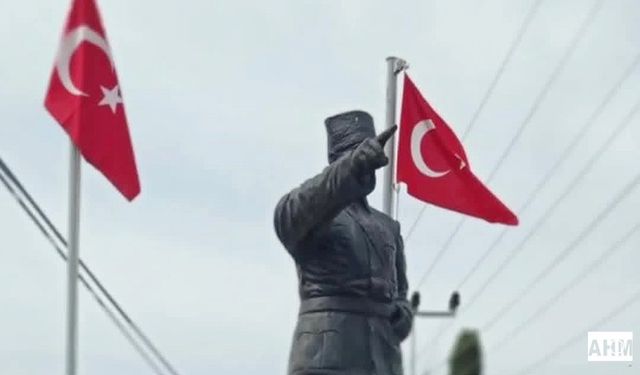 Yumurtalık Belediyesi, Tüm Mahallelerdeki Bayrakları Yeniledi