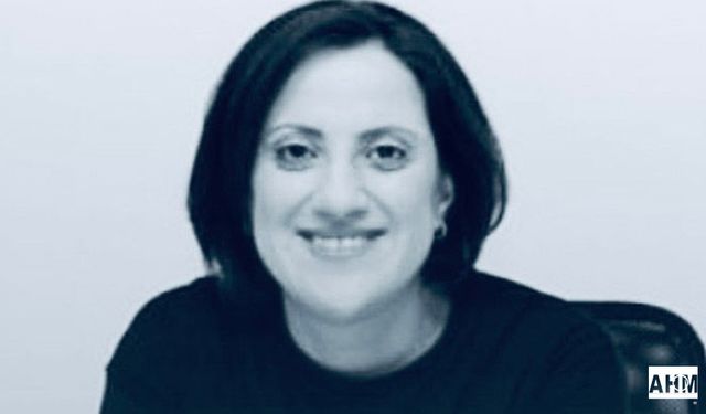 Vahap Seçer'in Acı Günü. Arzu Seçer Vefat Etti