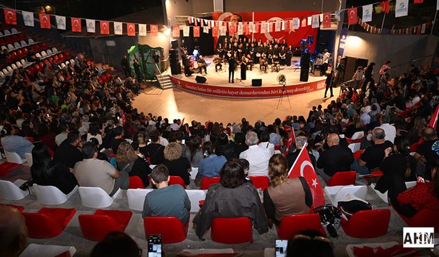 Cumhuriyet Korosundan "Atatürk'ün Sevdiği Şarkılar" Konseri