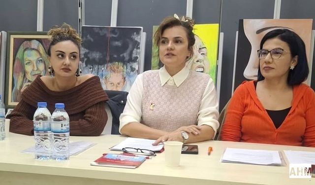 “Fark Et, Dur De!” Söyleşisinde Şiddetin Kaynakları ve Çözüm Yolları Masaya Yatırıldı