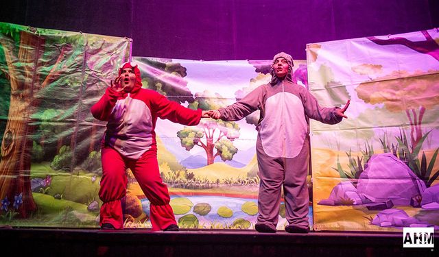 Seyhan Belediyesi, Ara Tatilde Çocukları Tiyatro ile Buluşturdu