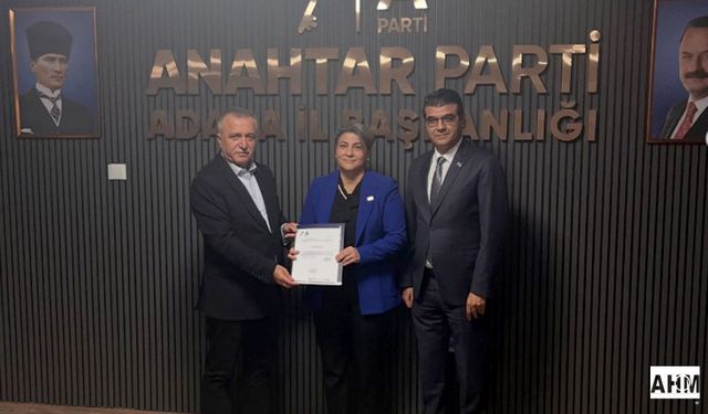 Sibel Çakmak Anahtar Parti Seyhan Kurucu İlçe Başkanı Olarak Atandı