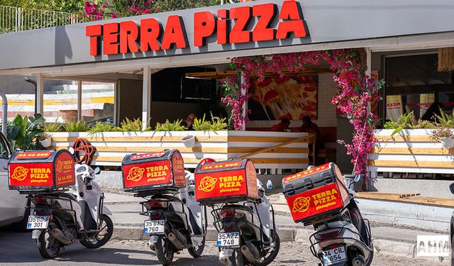 Terra Pizza Yeni Şubesini Adana Seyhan Yenibaraj’da Açtı