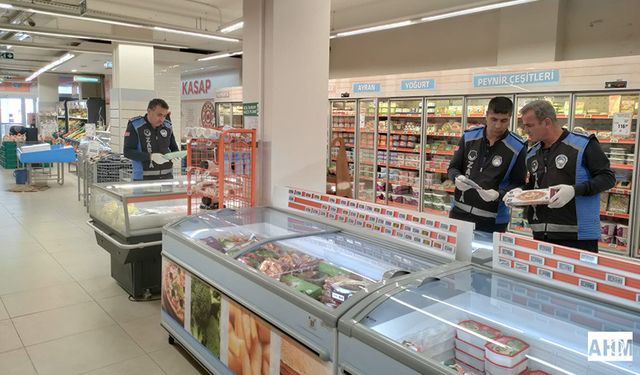 Yumurtalık Belediyesi’nden Zincir Marketlerde Fahiş Fiyat ve SKT Denetimi