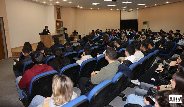 Rektör Beriş Öğrencilerle Buluşmaya Devam Ediyor