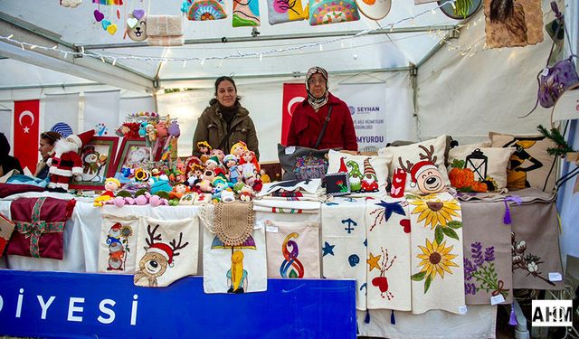 Seyhan’da Yeni Yıl Pazarı’nda El Emeği Ürünler İlgi Görüyor
