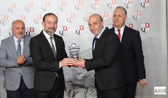 ÇGC Kupası Syntagma’nın Oldu