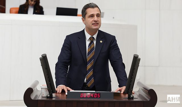 CHPli Deniz Yücel’den “Siz Hiç Öğrenci Olmadınız mı?”