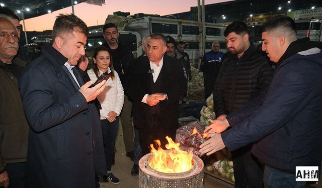 Başkan Vekili Güngör Geçer’den Hal Esnafına Sabah Ziyareti